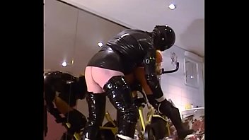 Preview 2 of Jilboobs Titjob - Roxina2002CumAndFuckWithUs300302.WMV