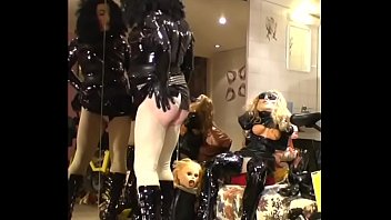 Preview 2 of Anal Asian Skinny Thin - Roxina2005GlamourGirls280205.WMV