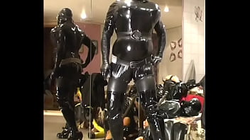 Preview 3 of Ind Gilr Boy Saxy - Roxina2005KinkyFullRubberGirl250205.WMV