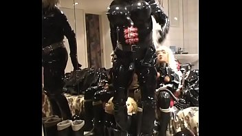 Preview 1 of Japanes Vs Big Black - Roxina2007VerySexyEbonyDoll250207XL.WMV