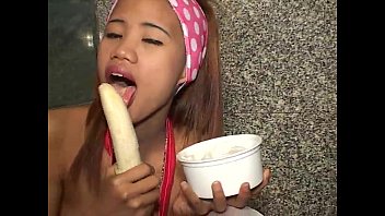 Preview 2 of Jade Jadyen - me thai girl tia 18 like banana sucking