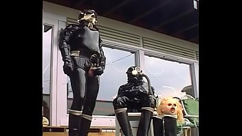 Preview 1 of Girls Boy Exofuck Pro - Roxina2007FetishRubberSluOut280404XL.WMV
