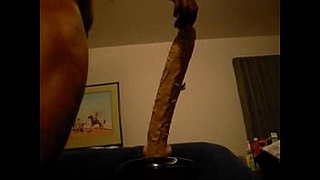 Preview 1 of Eynzvgmii - Guy Does AMAZING Thing With A Dildo!!!