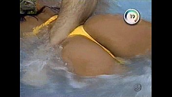 Preview 1 of Turk Anal Bakire - Banheira do Gugu - Fabiana Andrade