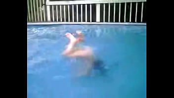 Preview 1 of Dqpzwnoqo - BBW skinny dipping