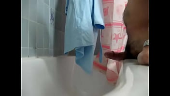 Preview 3 of She Went Crazy - Tub cumming