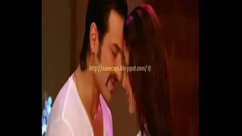 Preview 3 of Av4 Com - Kareena Kapoor in just a Shirt