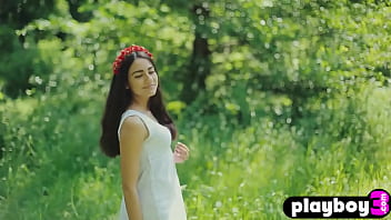 Preview 1 of Rina Foxxy - Hot Russian babe Cira Nerri showing off hot body during sexy outdoor posing session