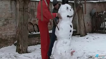Preview 1 of Milk Moms Fuk - Snowman