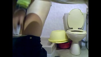 Preview 4 of Japaness Housemaid - toi2.AVI