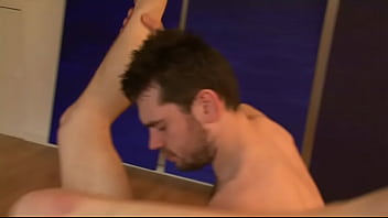 Preview 4 of Palm Hotel - Piss and Fuck - Peto Coast Fucks Aaron Mark