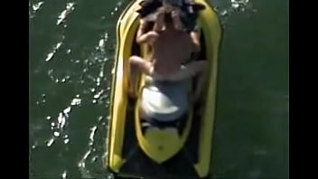 Preview 1 of Xxxloodur - Pillados en Medio del Mar xD
