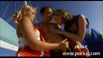 Preview 1 of Vaginas Y Coos Abiertos 4k - threesome in yacth hh xv