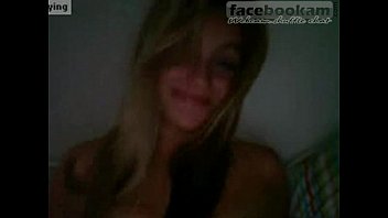 Preview 1 of Arabic Teen Porn - Cutey strips on cam and wow