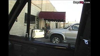 Preview 1 of Biliglide - Girlfriend giving a front-seat blow on her break - sex video