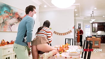 Preview 1 of Xxxx Video Beautiful Ladki - Freeuse On The Menu | CNCMOM