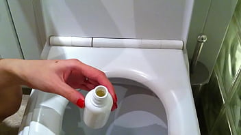Preview 4 of Xxxni Hd Video Xxvi - Pissing test