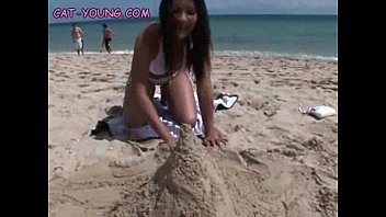 Preview 3 of Piking Sex - Cat At The Beach
