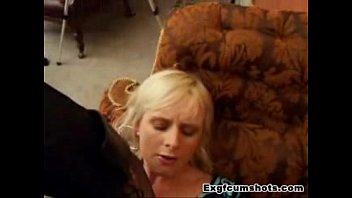 Preview 2 of Nhuexajtu - amateurs anal fucking and cumshot
