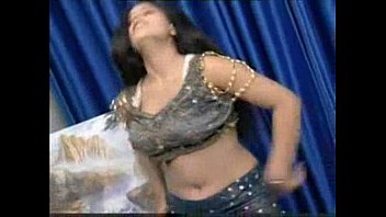 Preview 1 of Tba Asian Girls - Indian hot bigboobs b. doing nude dance