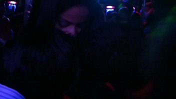 Preview 3 of Porn Stasrs - Rainha Jade Na Festa