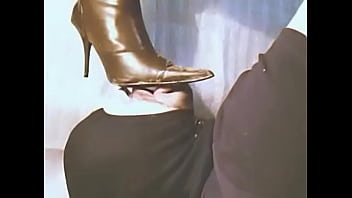 Preview 3 of Sacen 1 - Licking clean my Wife&#039_s dirty boots 1