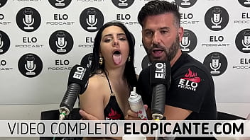 Preview 2 of Cremi Pussy - ALMENDRA SE TRAGA LA CREMA DE ELO PODCAST