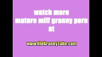 Preview 1 of Mom Batrh - mature sucking amateur 00