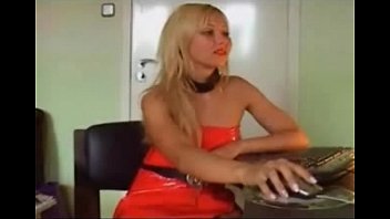 Preview 1 of Sujet Gals - Perfect Body Blonde Strips In Front Of Her Webcam