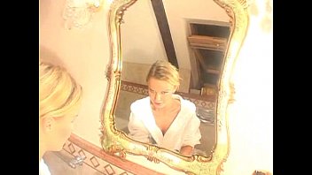 Preview 1 of Zoofilia Sex Animal - Renata Daninsky aka Peach showering