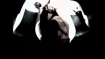 Preview 1 of Em Gaacutei Tu I Teen - German Girls Gangbanged in Club - Salma de Nora