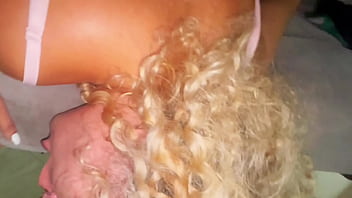 Preview 4 of Hidden Cab - Fudendo loira gostosa