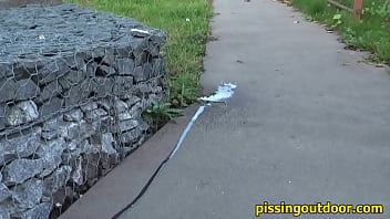 Preview 4 of Hindi Xxx Seksh - Pissing near the highway