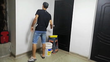 Preview 1 of Turky Xxxsssx - contrato a mi amigo para que me pinte la casa y le termino pagando con mi co&ntilde_o