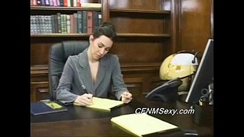 Preview 1 of Igrat V Schastlivaya Ohota - Tim&#039_s boss fucks him in the ass after spanking and vibrator