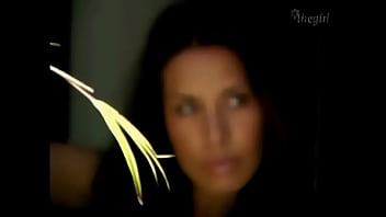 Preview 2 of Masturbe Et Mouille - Elisiane Benites - MakingOf  The Girl