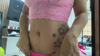 Preview 2 of Gue Video - madrastra tatuada camara oculta