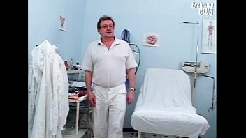 Preview 1 of Farts And Masturbacion - Hairy pussy teen Katie gyno speculum examination at gyno