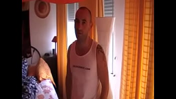 Preview 4 of Full Sail Pak Xxx - je baise mon pote dans un parking exhib en lascard