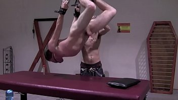Preview 4 of Big Azz3 - muscle bound