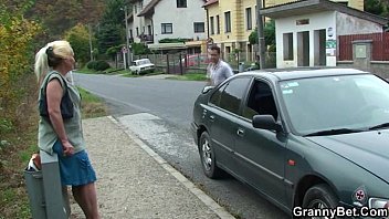 Preview 1 of Small Girl First Time Fucking - Nice granny fucking with young guy