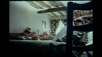 Preview 2 of A Jeam Trainer - Prisons Tres Speciales Pour Femme 1982 Olinka Hardiman