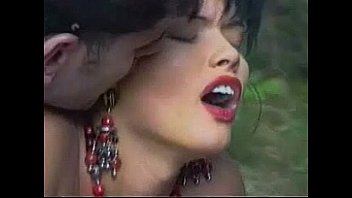 Preview 1 of Sambando Me Xxx - Tania Russof Anal