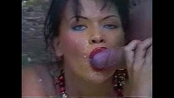 Preview 4 of Sambando Me Xxx - Tania Russof Anal