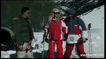 Preview 3 of Xxl Porno Movie - Diana Gold Screws Two Skiers in the Snow before Getting a Stand up DP