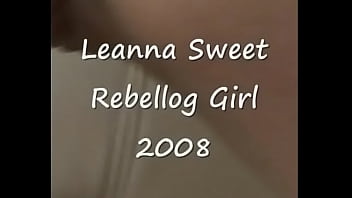 Preview 1 of I Sunbathing - Leanna Sweet shows her beautiful ass