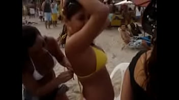 Preview 2 of Kz Sikince Kan Akma - Peitos na praia