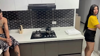 Preview 1 of Anal Sophie Dee3 - Pareja de hermanastros amateur tienen sexo en la cocina mientras sus padrastros no est&aacute_n.