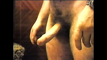 Preview 1 of Pediu No Cu - my wife suck my frend nr2