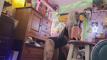 Preview 2 of Mom Hanno Shame - Booty Man Twerk with Tasia &amp_ some K*nt